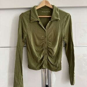 Abercrombie Long Sleeve Ruched Collared Shirt